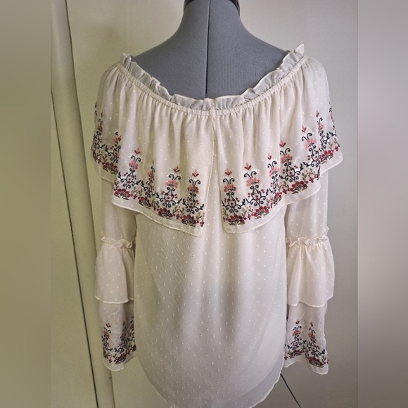 White House Black Market Off White Peasant Style Embroidered Blouse Size Med - Picture 6 of 11